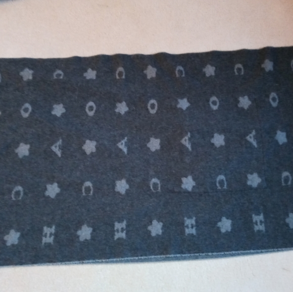 Coach wrap - Picture 2 of 2